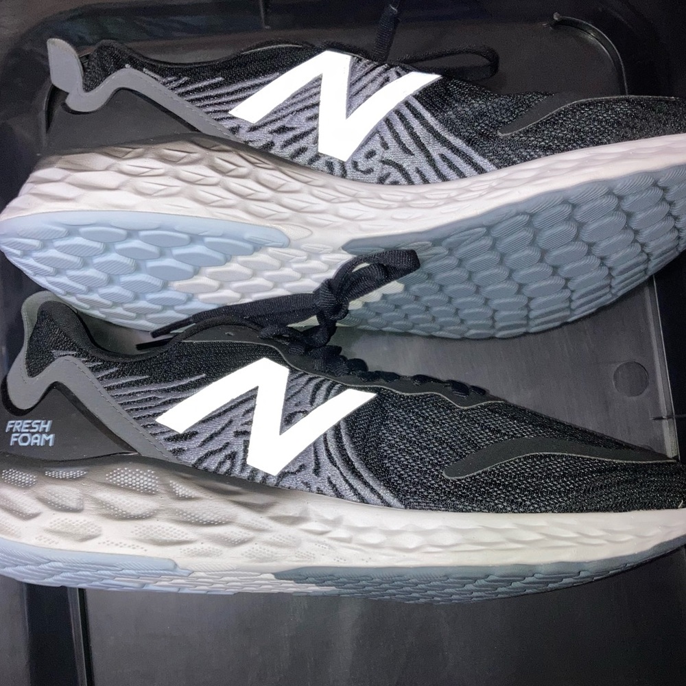 New Balance Women's Fresh Foam Tempo V1 Running Shoe NWOT - Picture 5 of 7